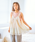 コットンリネンキャンバス×バテンレース　2wayキャミソール