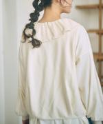 バスケットフルメッシュ　フリルカラープルオーバー