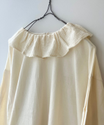 バスケットフルメッシュ　フリルカラープルオーバー