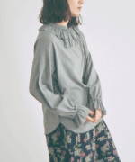 Percee天竺×シアーリブ　フリル衿プルオーバー