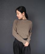 ランダムリブニット　フリルハイネック