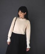 ランダムリブニット　フリルハイネック