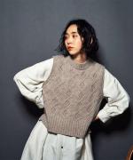 ウールアルパカダイヤ柄ニット　後リボンベスト