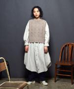 ウールアルパカダイヤ柄ニット　後リボンベスト