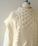 ロービングウール ケープベスト