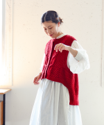 ロービングウールケーブルニット　ベスト