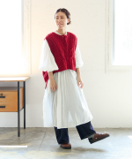 ロービングウールケーブルニット　ベスト