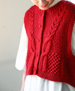 ロービングウールケーブルニット　ベスト