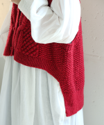 ロービングウールケーブルニット　ベスト