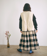ロービングウールケーブルニット　ベスト