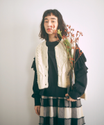 ロービングウールケーブルニット　ベスト