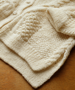 ロービングウールケーブルニット　カーディガン