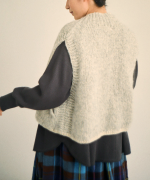 ロービングアルパカウール　ベスト