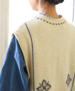 シェットランドウール×ロービング刺繍　2wayベスト