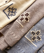 シェットランドウール×ロービング刺繍　カーディガン