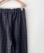 ポリエステル・サッカーチェック カカトレスパンツ