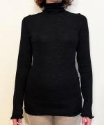 merino washable wool タートルネック