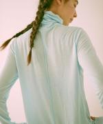 flow cotton silk タートルネック