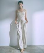 sheer satin イージーストレートパンツ