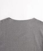 brushed stretch ボートネックプルオーバー