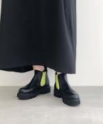 WELTED CHELSEA BOOTS